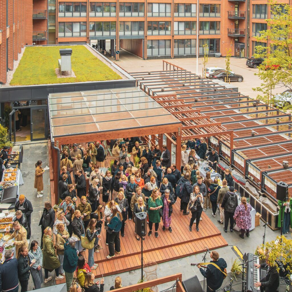 Kuva Kalasataman Troolin sisäpihasta.